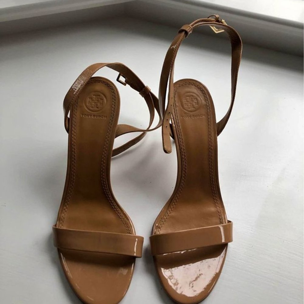 TORY BURCH patent leather heels. 9M - Picture 1 of 4